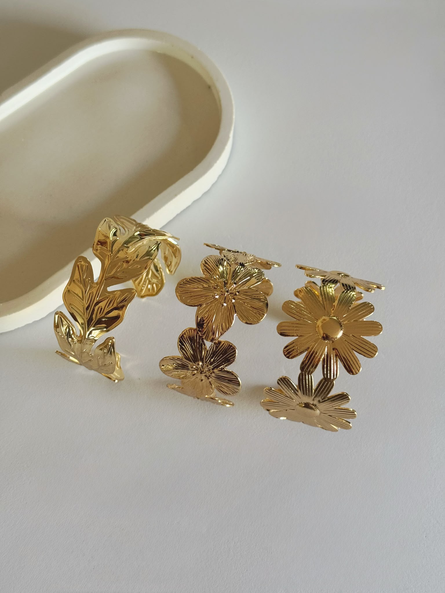 brazaletes dorados