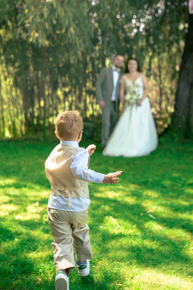 Mariages — Le premier à les rejoindre