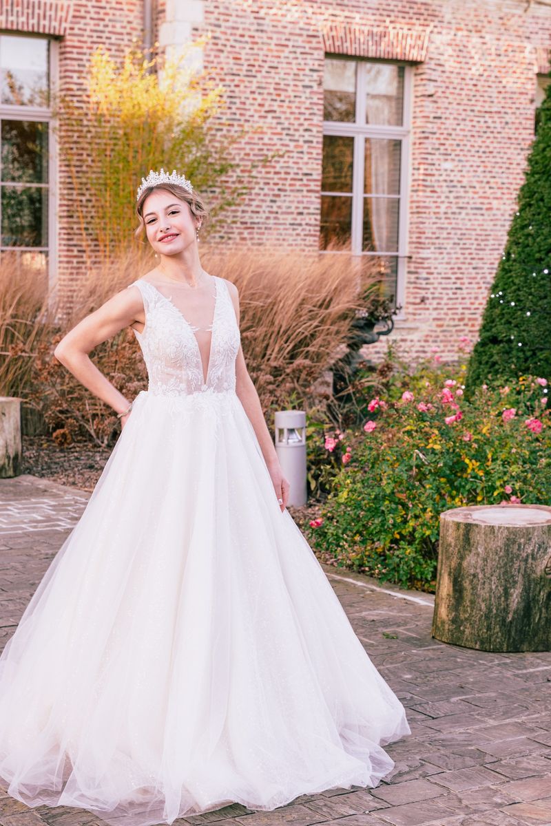 Mariages — Le voile porté par le vent