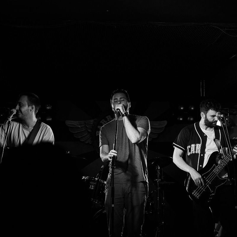 Diciembre-7 / Sala Hangar 48 / MOKAs + Piter Cat / Madrid 2025
