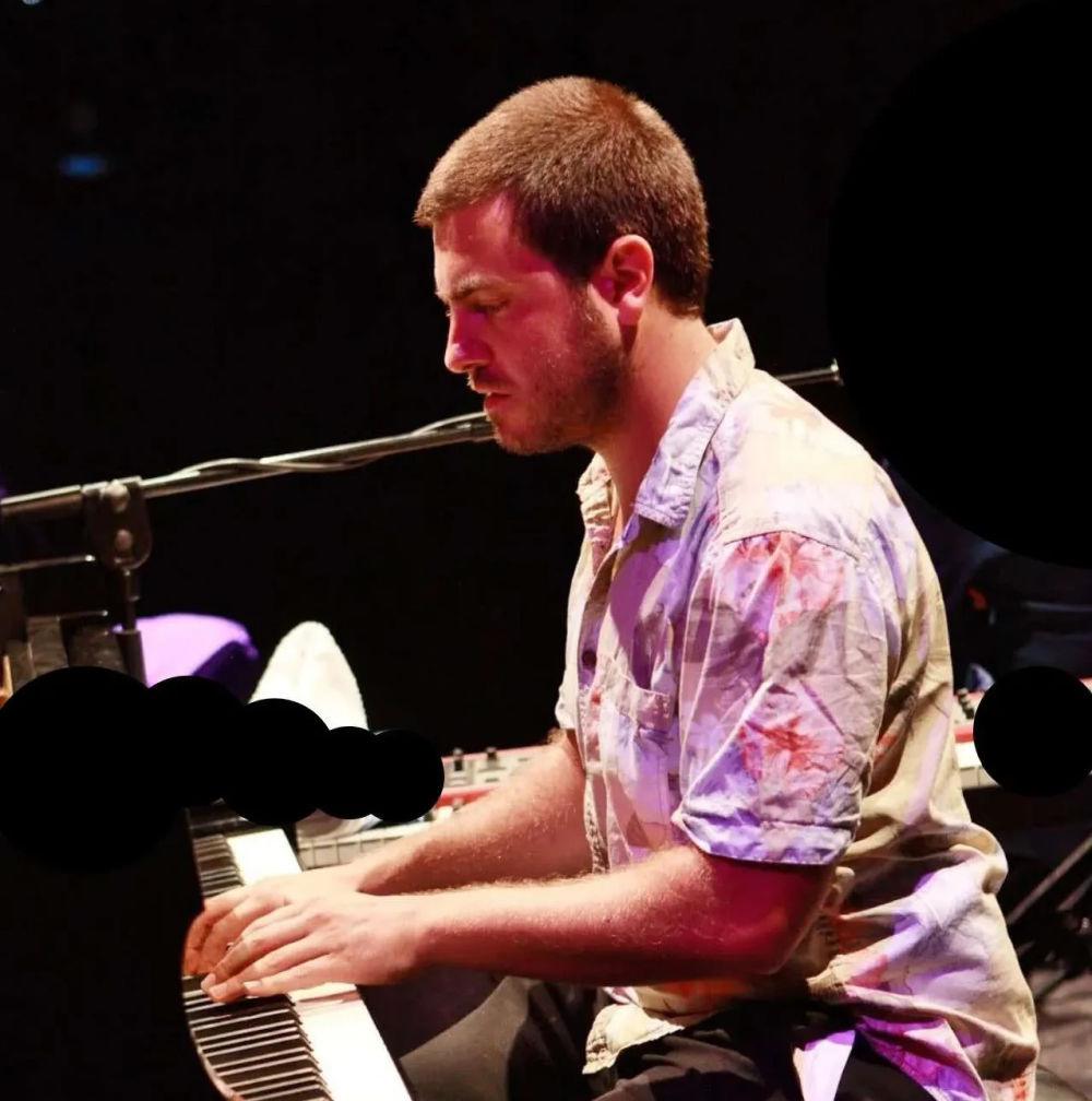 Octubre-24 / Jazzon Aretoa / Marcos Salcines trio