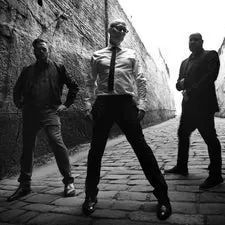 Octubre-10 / Sala Wolf / Covenant
