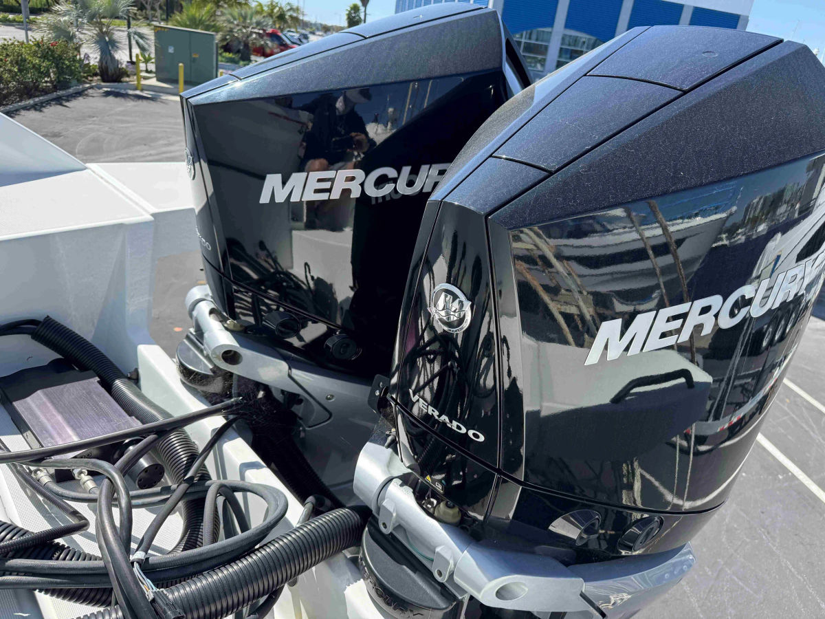 New 2023 Beneteau Powerboat 29ft - The Boat Yard - Marina Del Rey, Marina del Rey CA 6