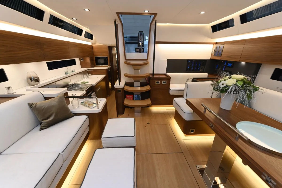 New 2024 Amel Monohull 50ft - Marina del Rey CA AMEL 50 silk matt American walnut saloon 05 photo T Luenen