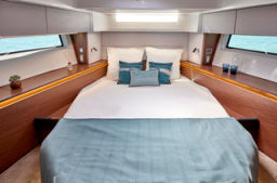 Thumbnail ANTARES 12 FLY IMAGE INT CABIN (1)