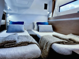 Thumbnail ANTARES 12 FLY IMAGE INT CABIN (2)