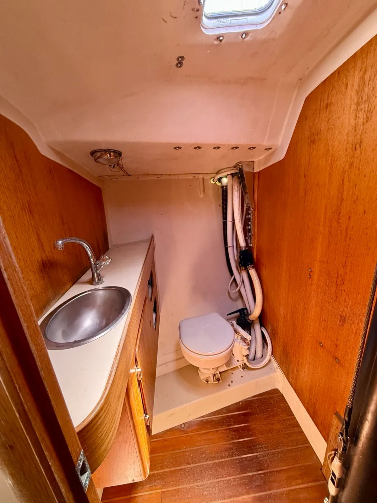 Pre-Owned 1985 Bullet Monohull 37ft - 540 W Cutting Blvd, Richmond CA IMG 8959 Large