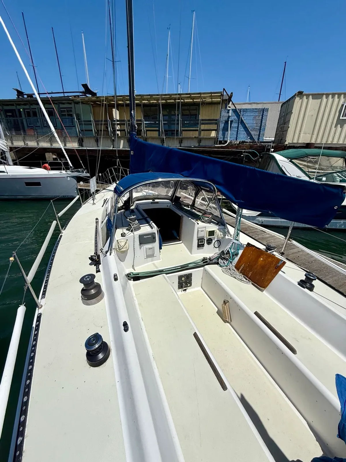 Pre-Owned 1985 Bullet Monohull 37ft - 540 W Cutting Blvd, Richmond CA IMG 8979 Large