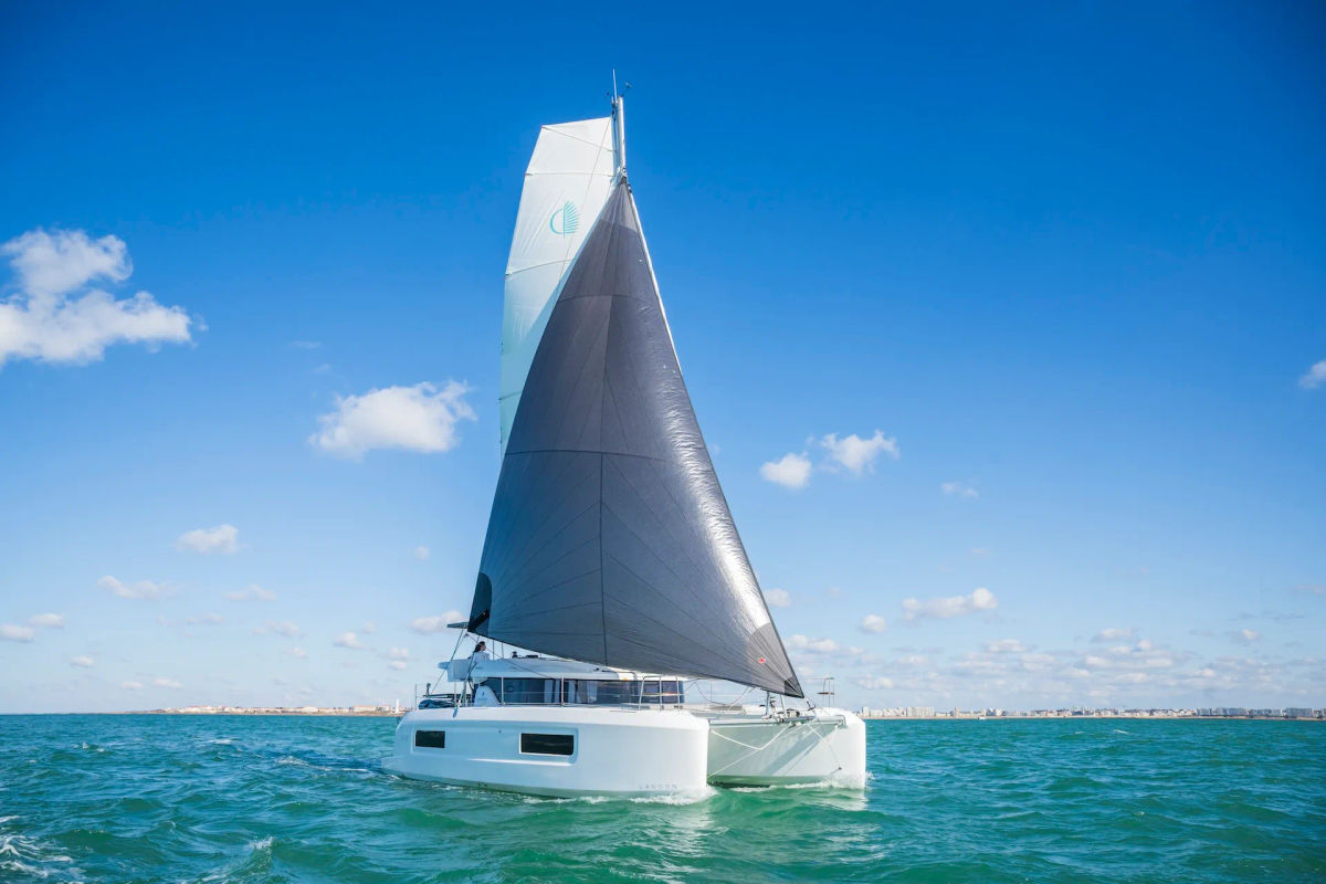 New 2026 Lagoon Multihull 38ft - Marina del Rey CA LAGOON 38 EXTERIOR