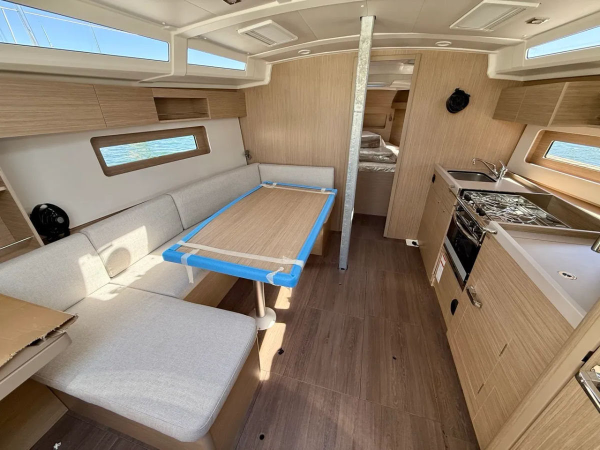 New 2025 Beneteau Monohull 37ft - KKMI Boat Yard, Richmond CA OC37.1 7