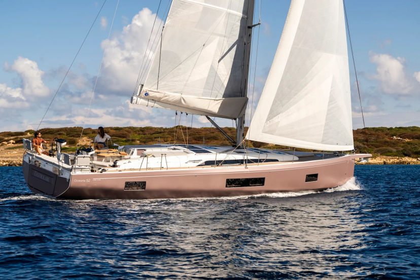 OCEANIS 52 - build to order