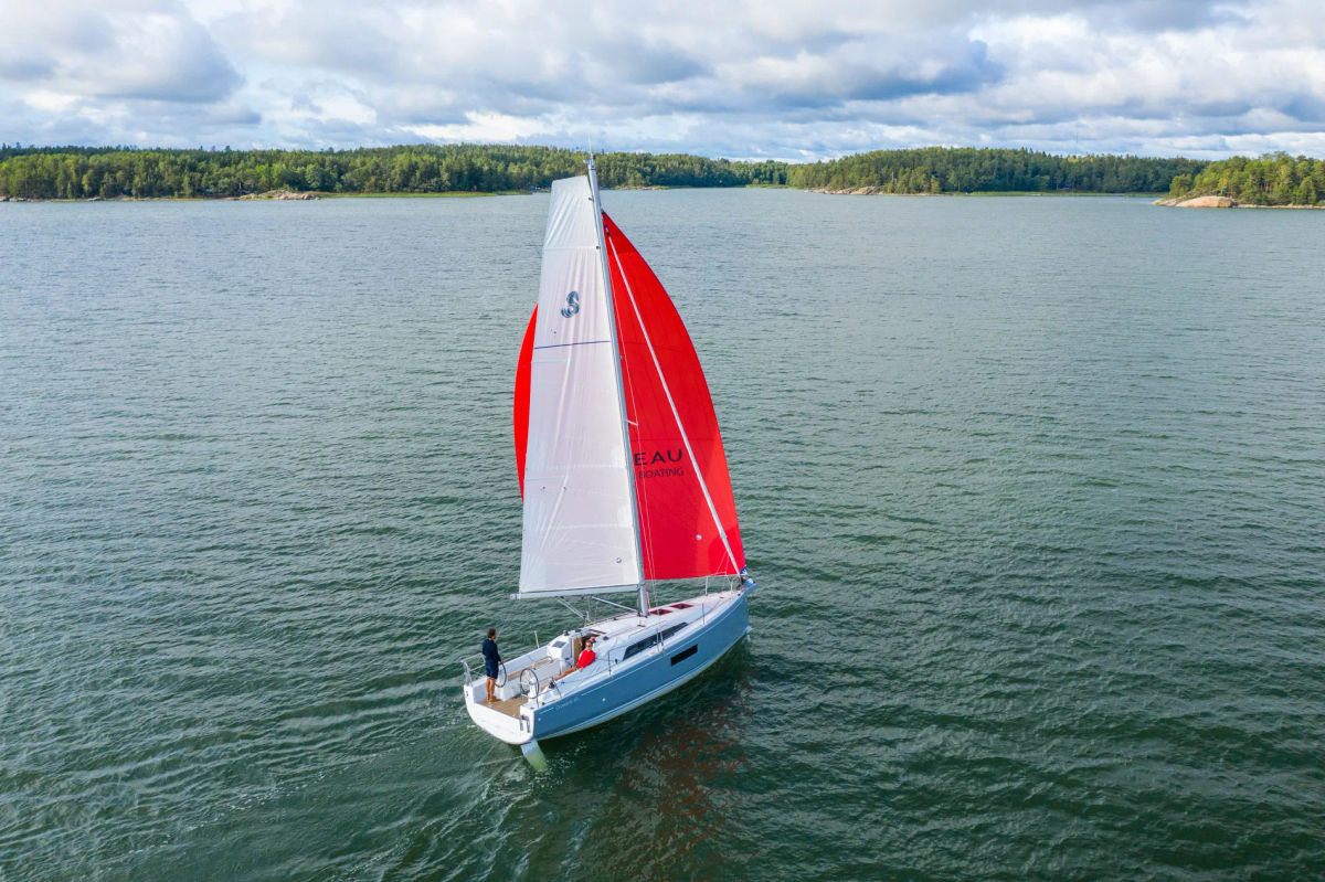 Oceanis 30.1 0621.jpg 1900px