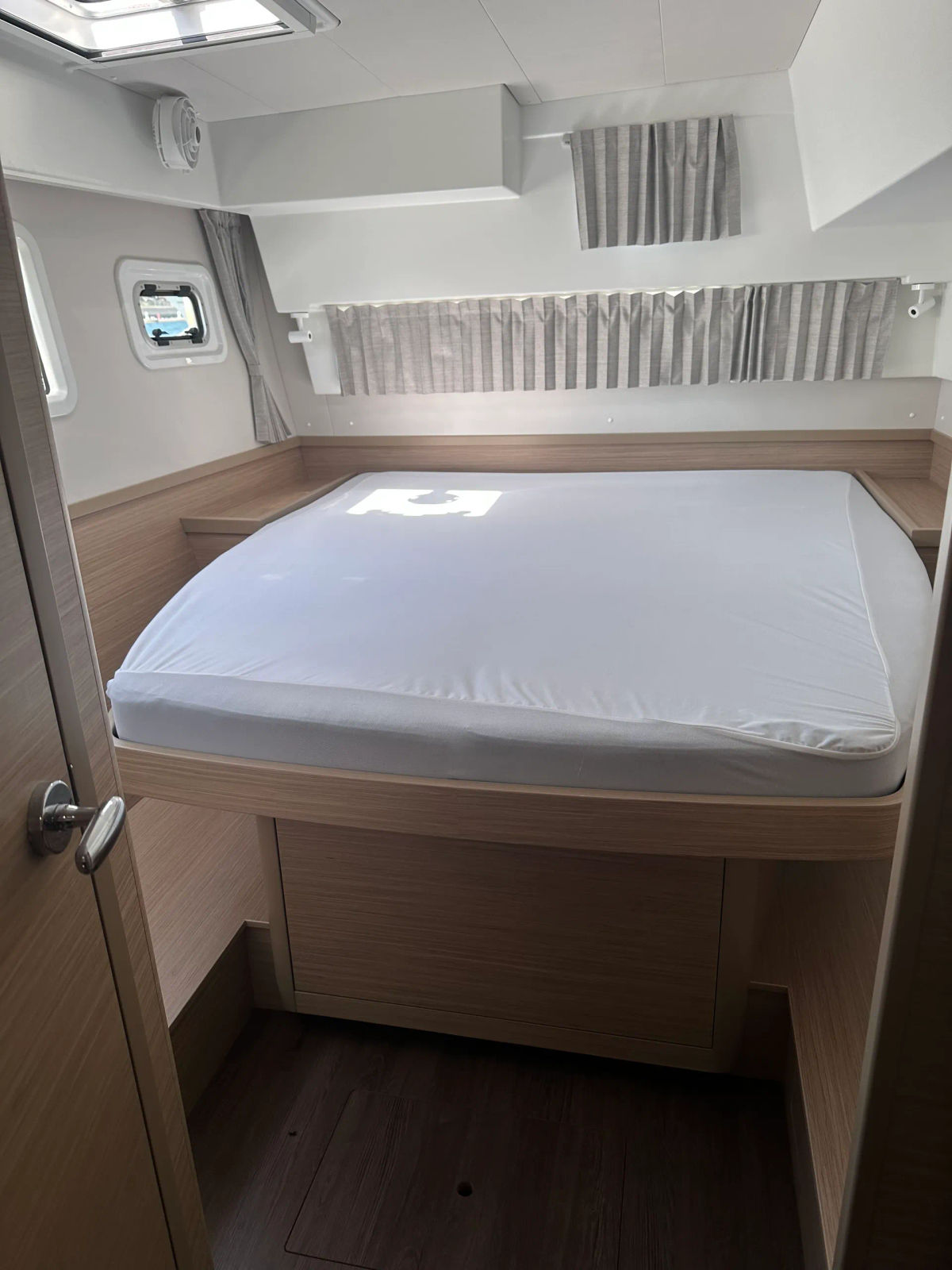 SM cabin stbrd