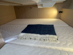 Thumbnail aft berth