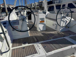 Thumbnail cockpit