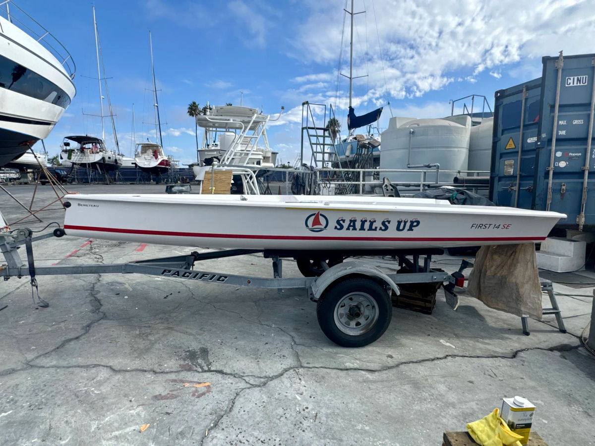New 2026 Beneteau Monohull 14ft "SAILS UP" - Naos Yachts, Inc, Marina del Rey CA img 3883 8rchq6