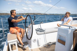 Thumbnail oceanis 37 1 image lifestyle exterior 5 xdihb2