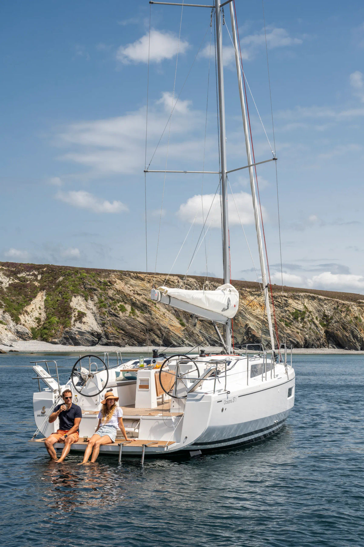 oceanis 37 1 image lifestyle exterior uu0vg0