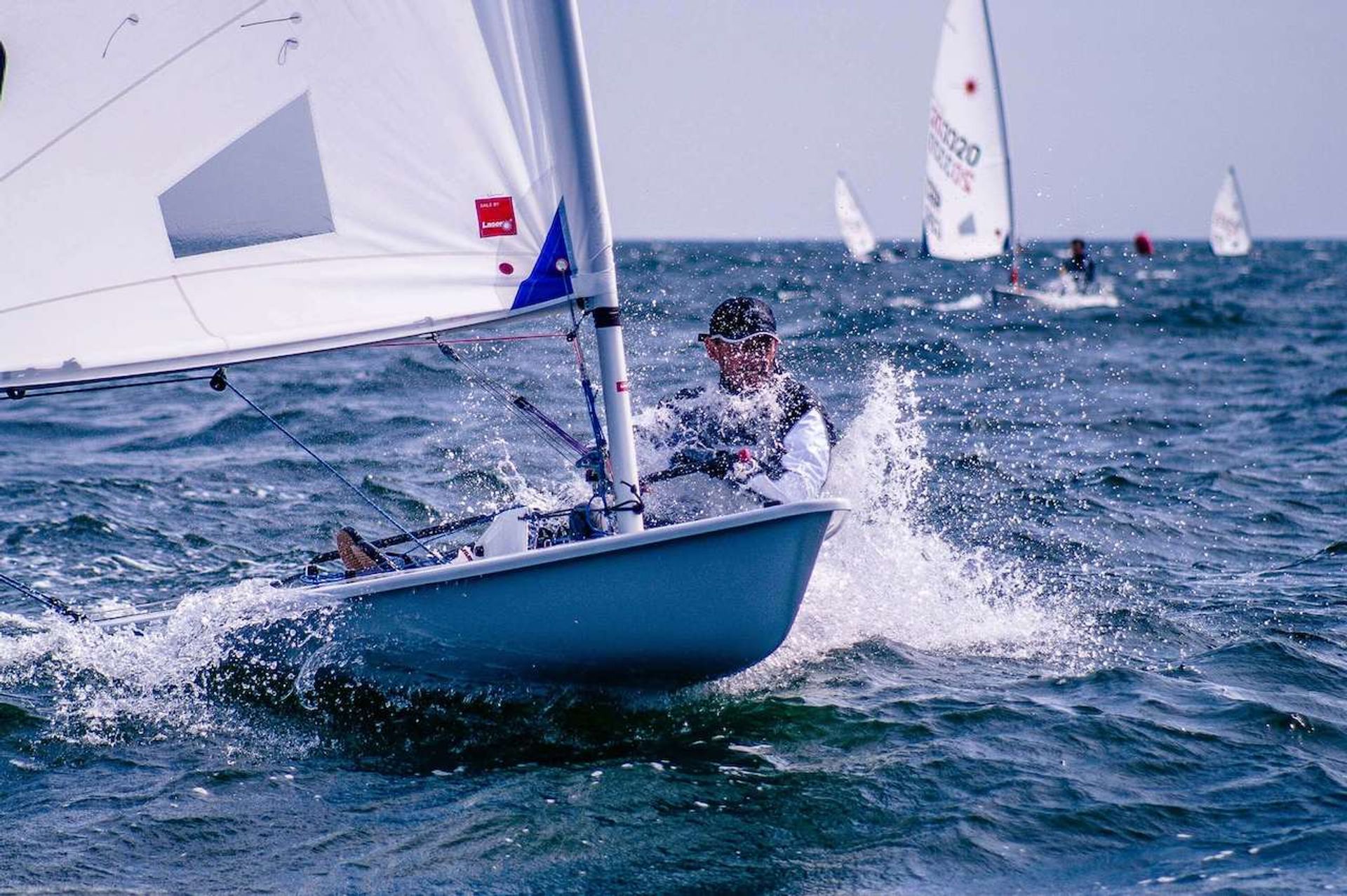 How to sail.