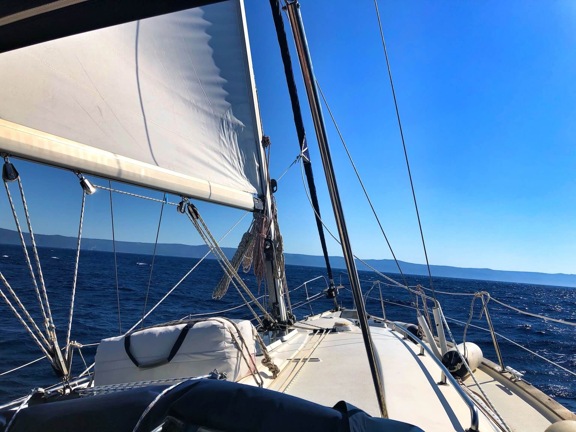 sailing monohull