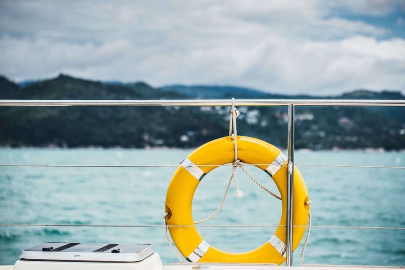 Sailing First Aid Course: Essential Safety Skills at Sea Sailing First Aid Course: Essential Safety Skills at Sea
