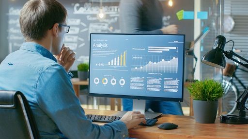 What’s the difference between a Data Scientist and a Data Analyst What’s the difference between a Data Scientist and a Data Analyst
