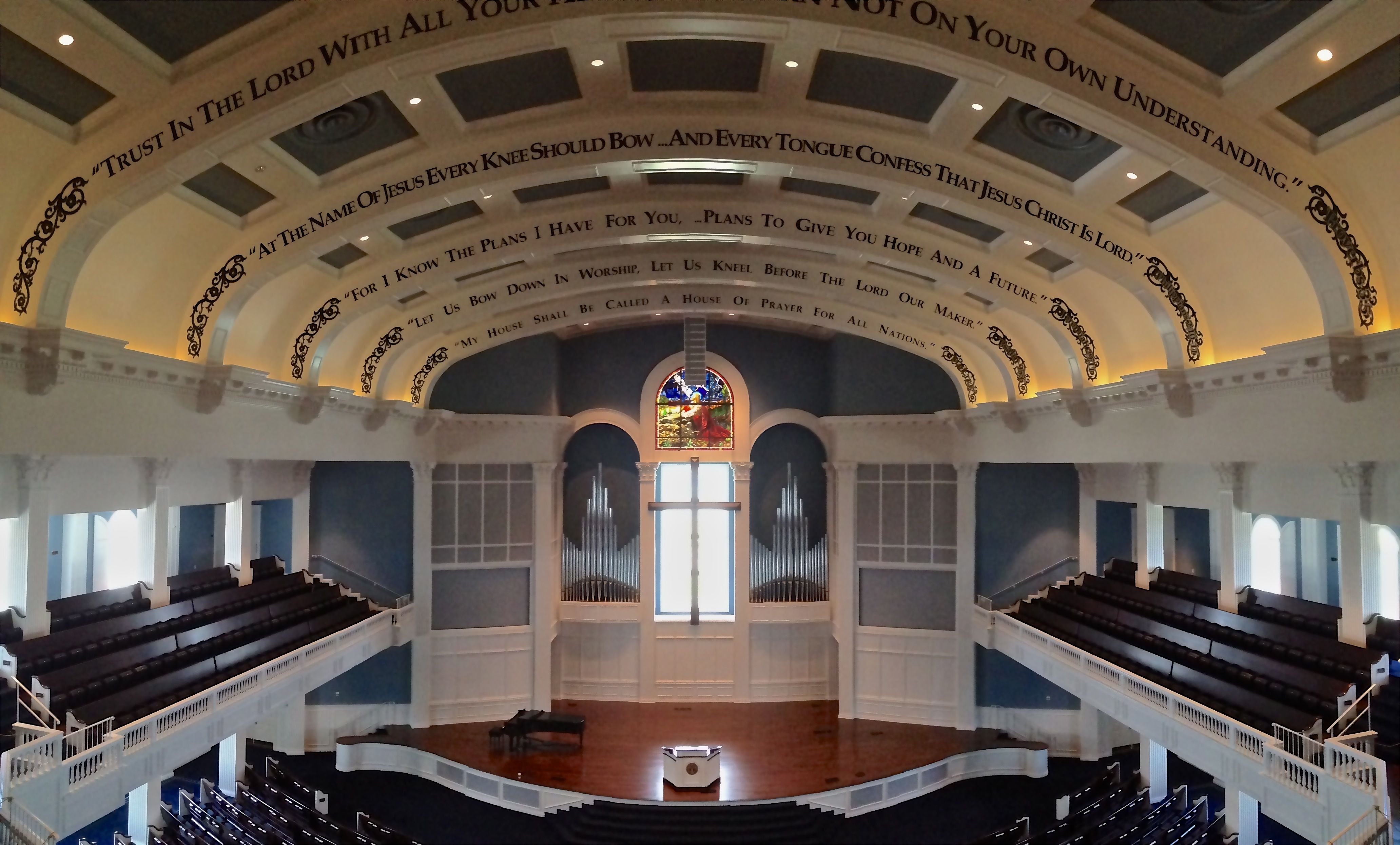 Dallas Baptist University Admission - AuditoriumH0FQD0
