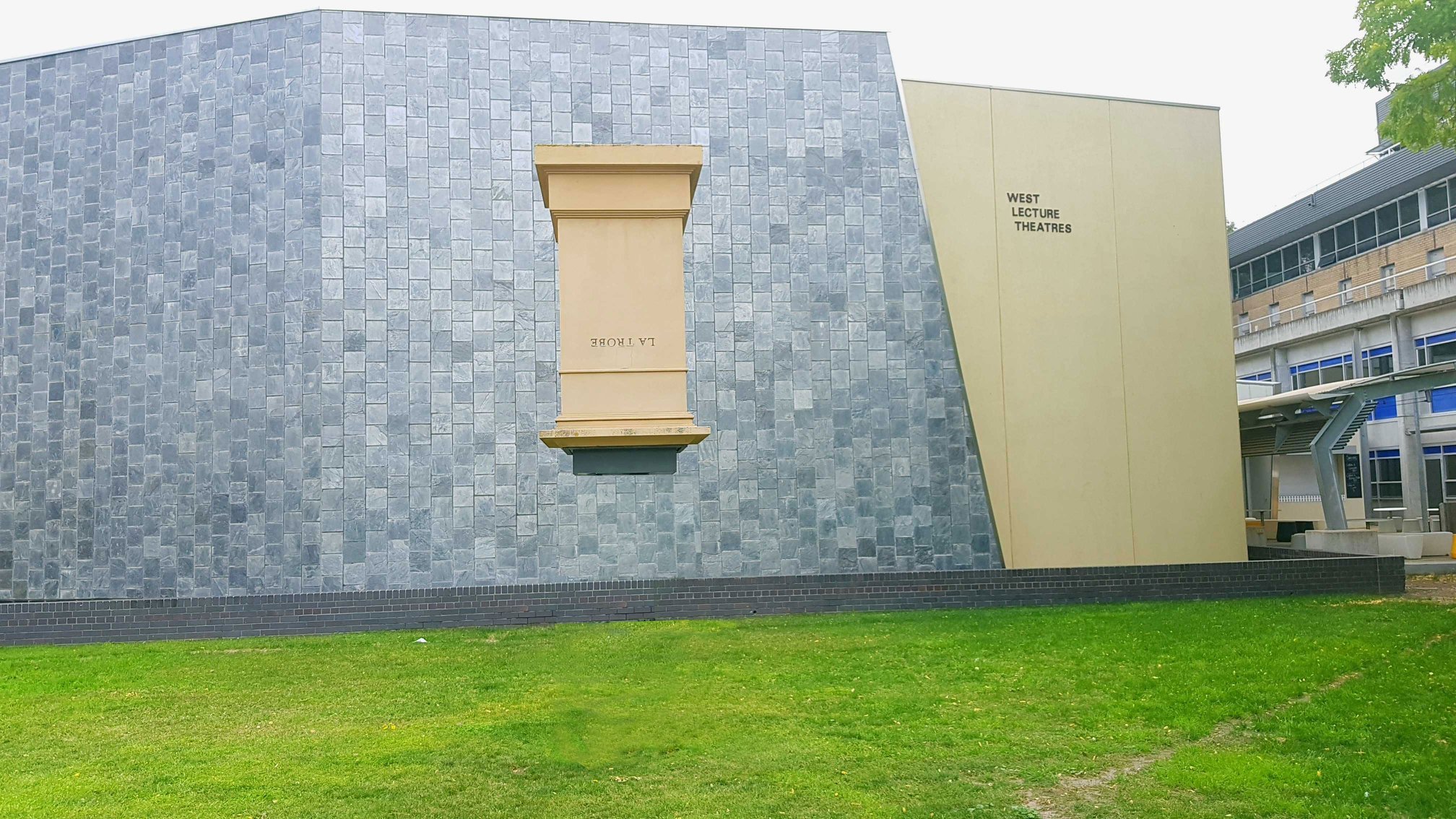 La Trobe University Admission 2023, Ranking , Acceptance rate, Fees