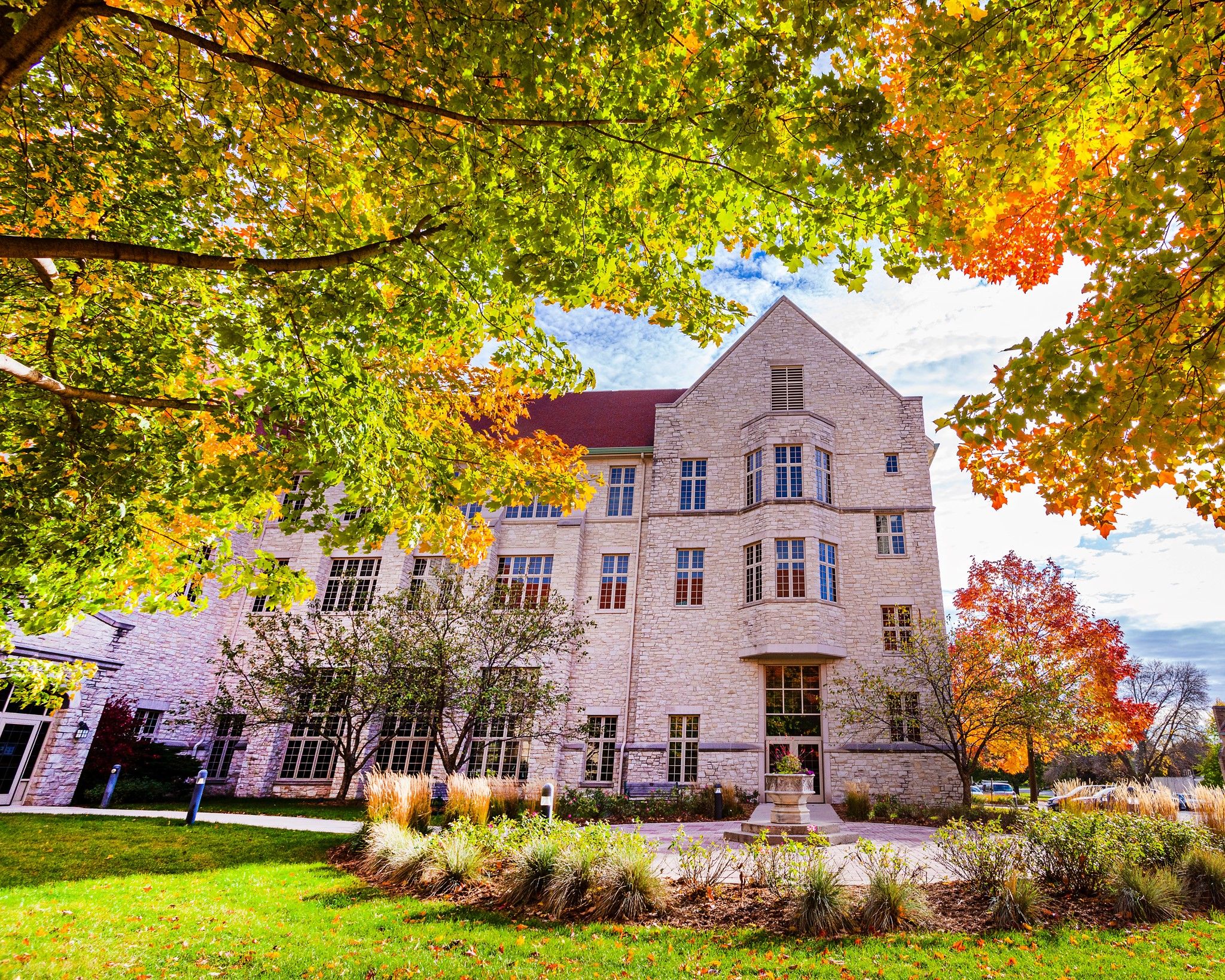 Mount Mary University Admission 2023, Ranking , Acceptance rate, Fees