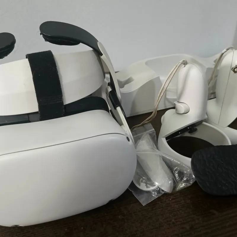 Oculus Quest 2 64 Gb + Bobo VR M2 + Estuche Rígido 2