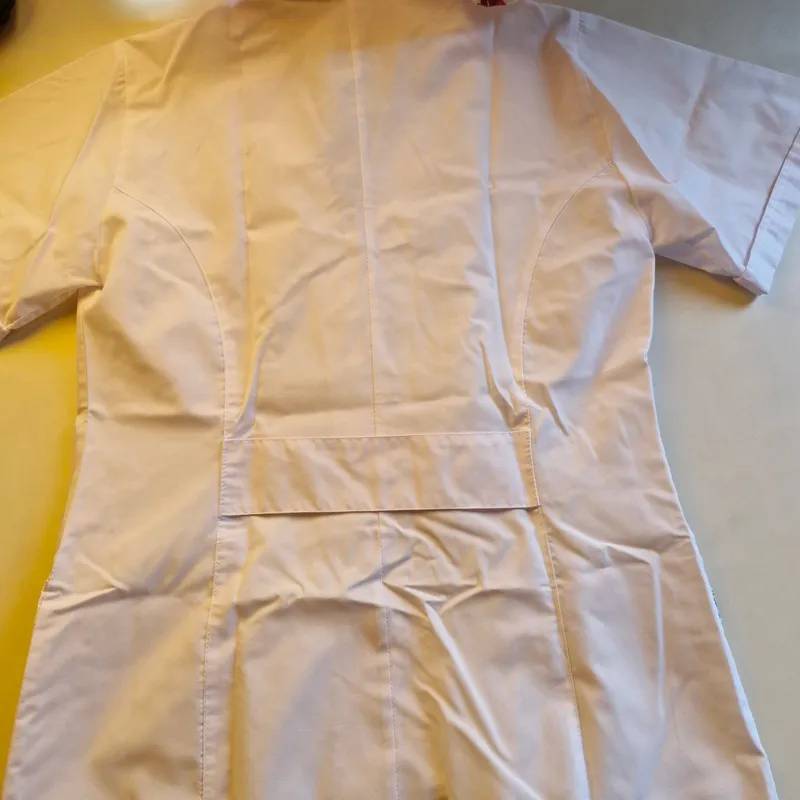 4 Chaquetas Blancas 3