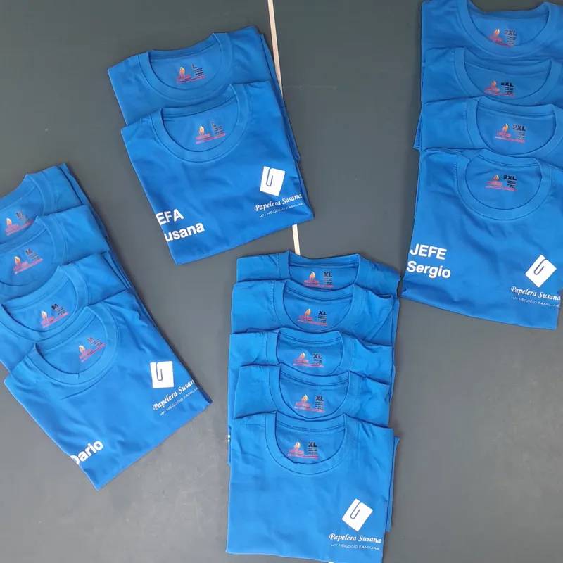 Remera Estampada con Tu Marca