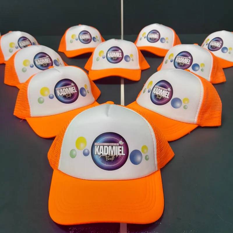 Oferta por 10 Gorras Estampadas