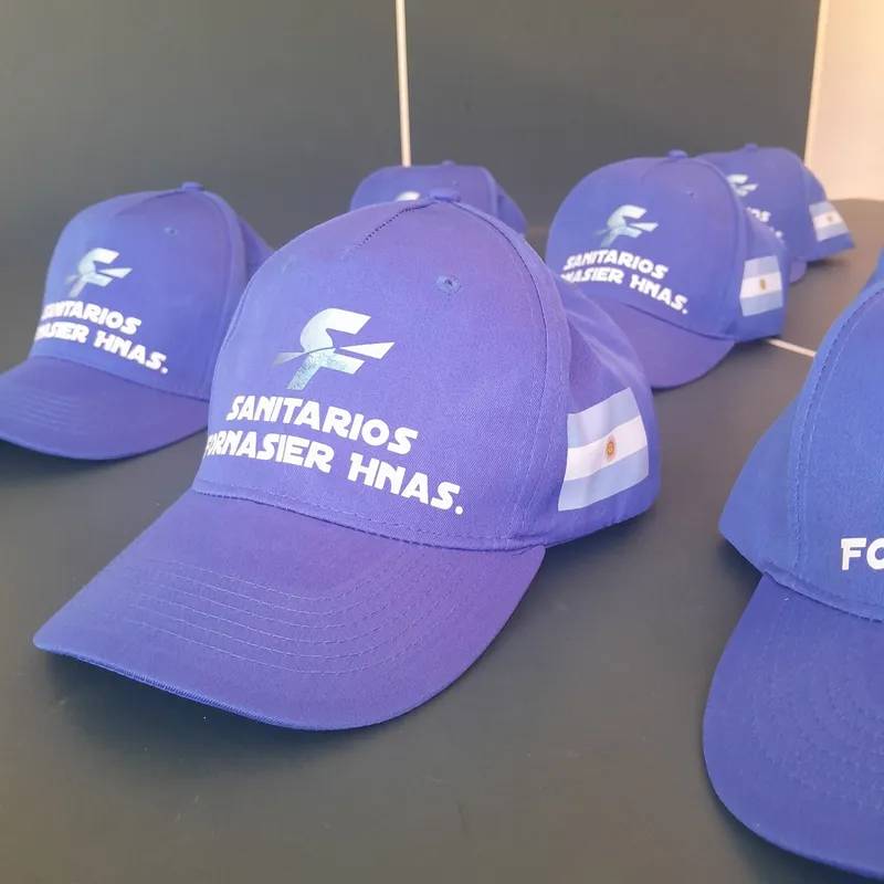 Oferta por 10 Gorras Estampadas 3