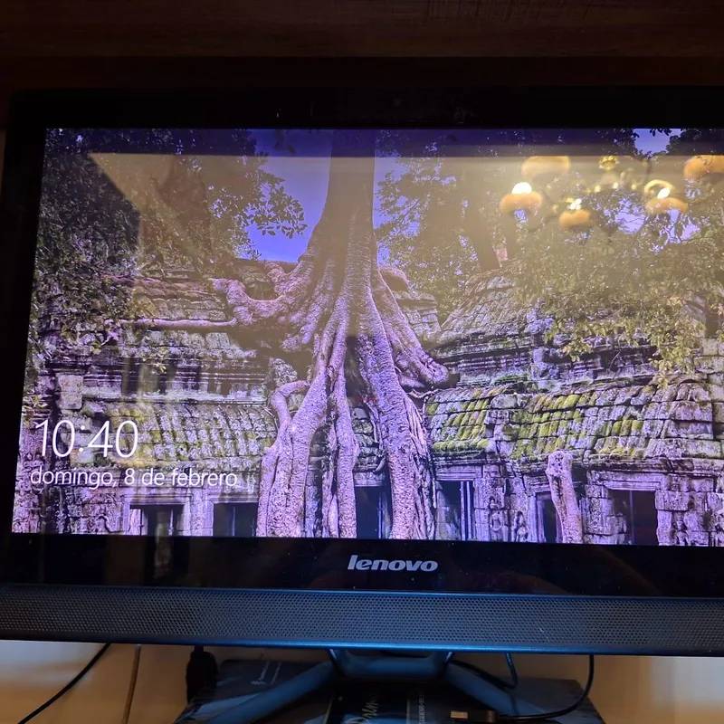 Pc Escritorio All In One Lenovo Táctil 2