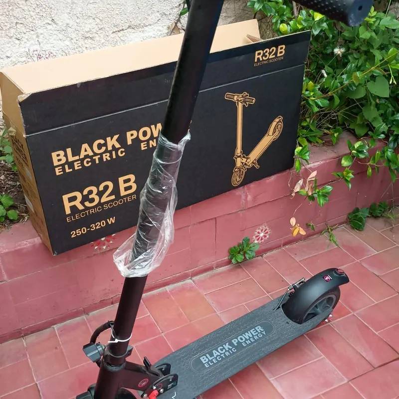 Monopatín Eléctrico R32b Black Power. NO Llevo