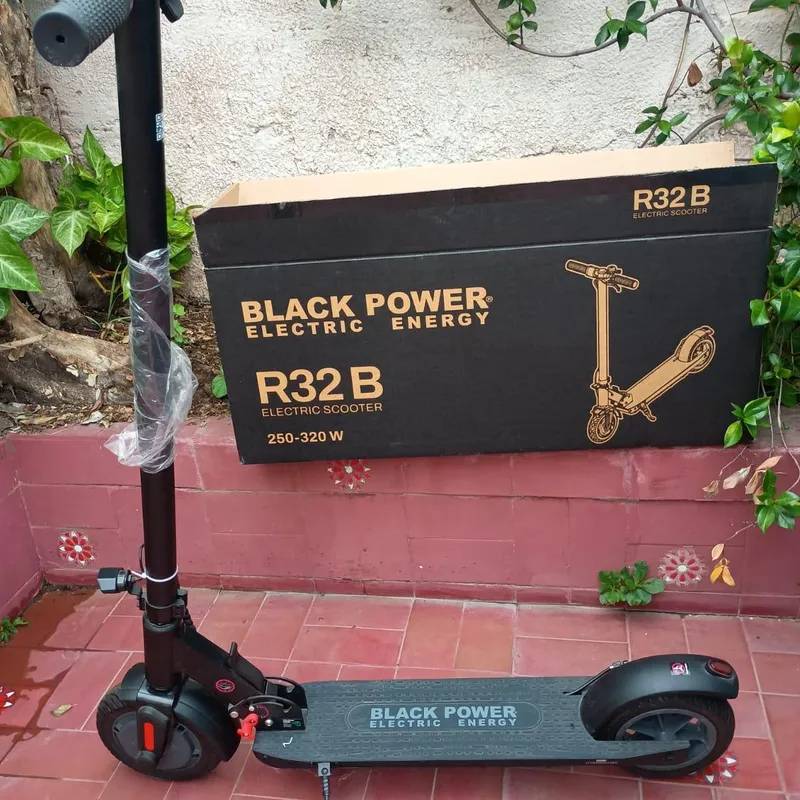 Monopatín Eléctrico R32b Black Power. NO Llevo 3
