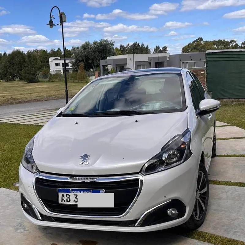 Peugeot 208 - Feline -año 2017 2