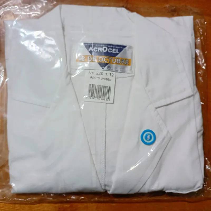 Guardapolvo Blanco Escolar Talle 12 y 14 con Escarapela