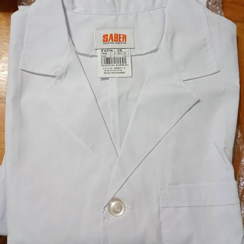 Guardapolvo Escolar Blanco Saber, Talle 16 – Calidad