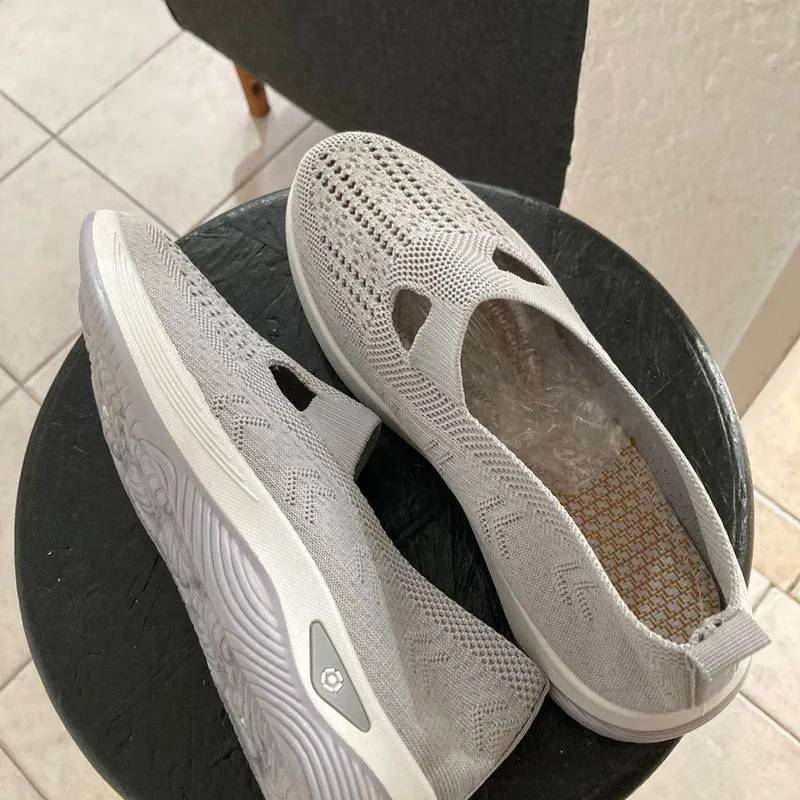 Zapatillas Grises Nuevas 2