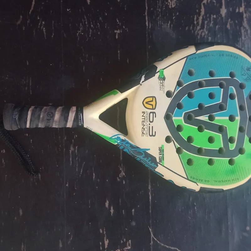 Paleta de Padel Vairo 6.3 Intense Impecable C/funda!!! 4