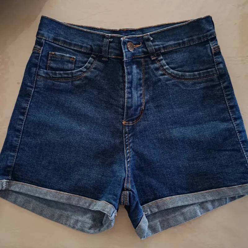Short Elastizado Azul Oscuro