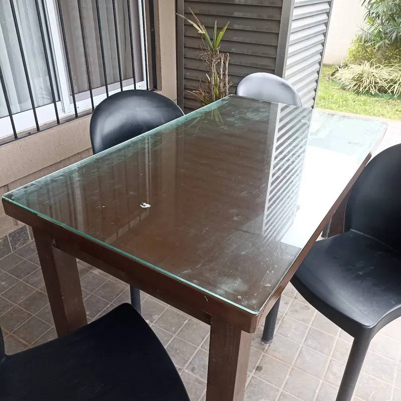 Mesa para Exterior y Sillas 3