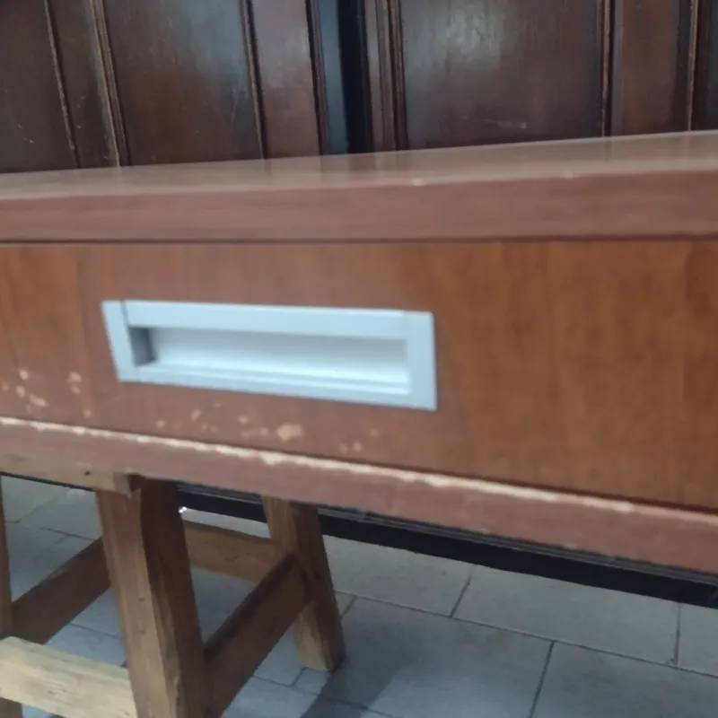 Escritorio Colgante 2