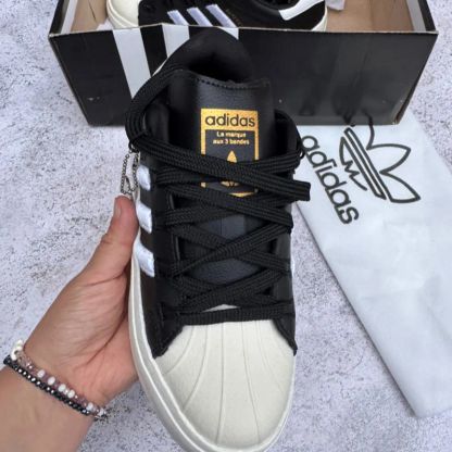 Zapatillas Star Premium, Liquidación por Cierre 3