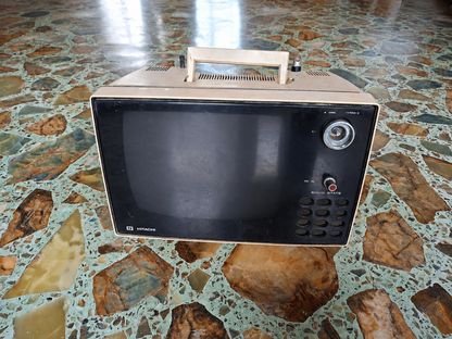 Televisor Hitachi Portátil Vintage Retro 1
