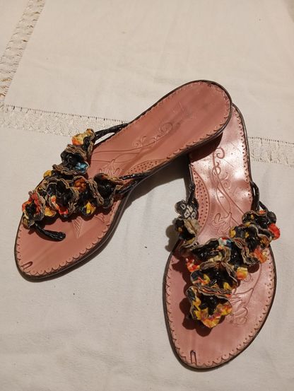 Ojotas con Flores en Tiras 2