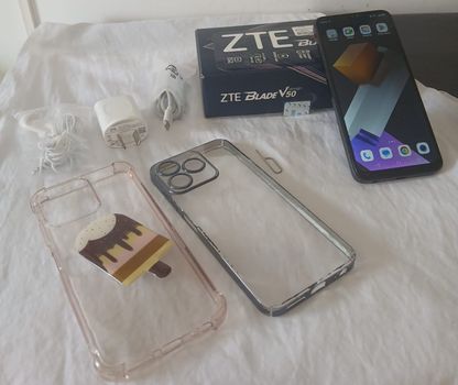Teléfono Zte Balde V50 Desing 5