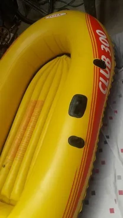 Bote Inflable Club 300, para 3 Personas con Remos 4